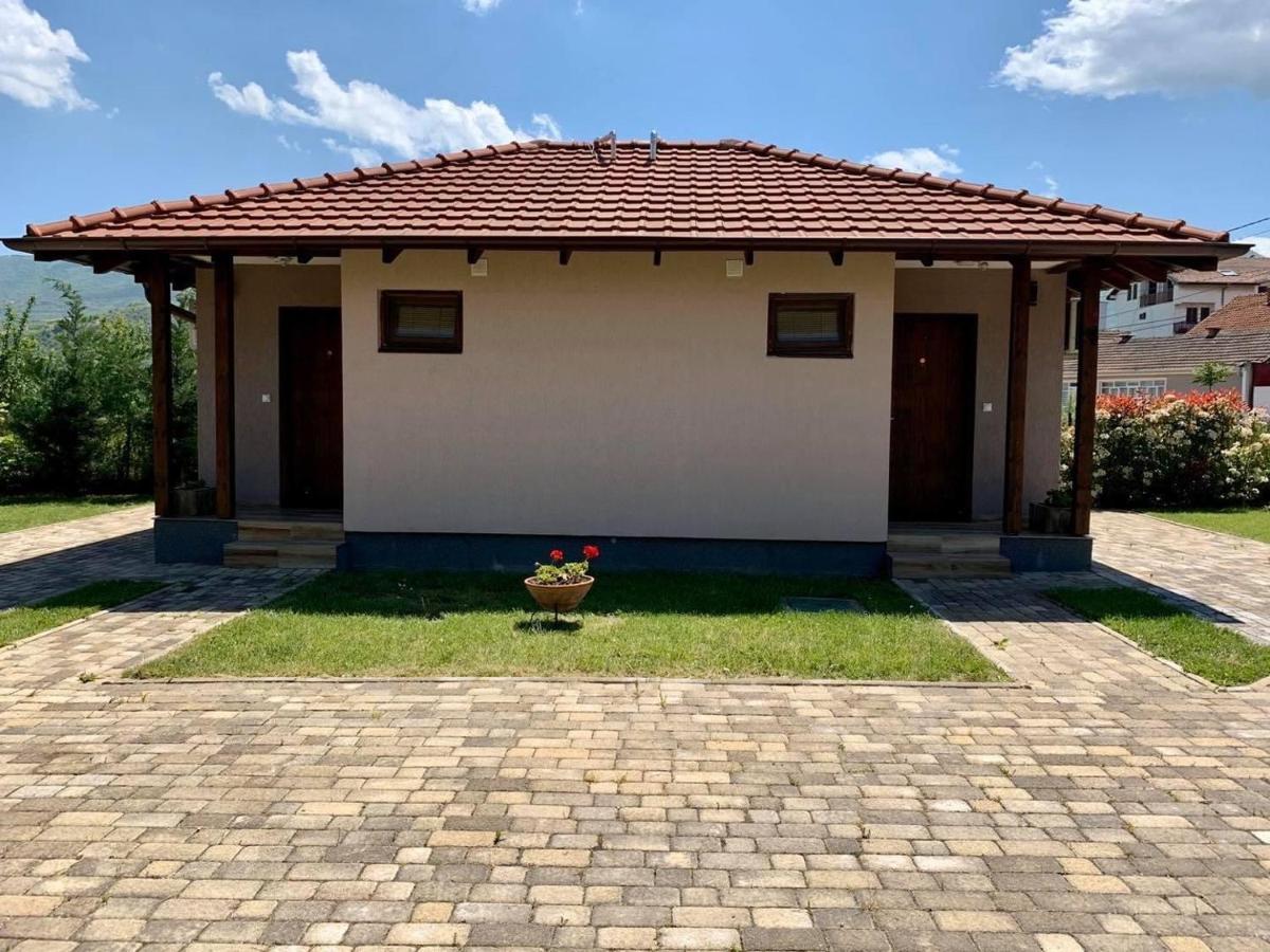 Konak Nestor Bungalows Скопье Экстерьер фото