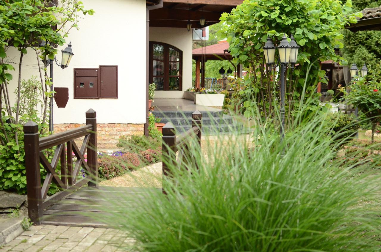 Konak Nestor Bungalows Скопье Экстерьер фото